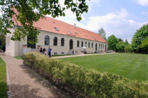 Kavaliershaus Suitehotel am Finckenersee